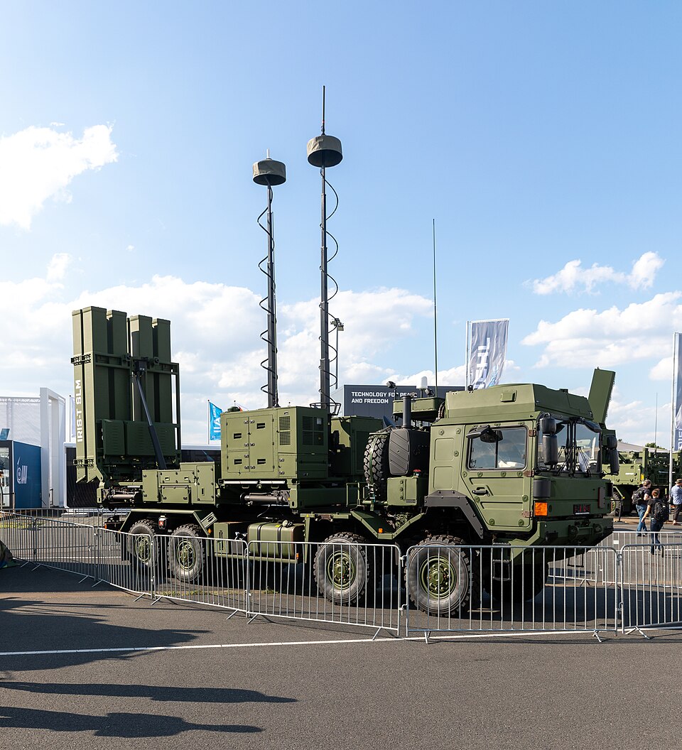 Estonia shifts €500 million from CV90s to drones and air defense